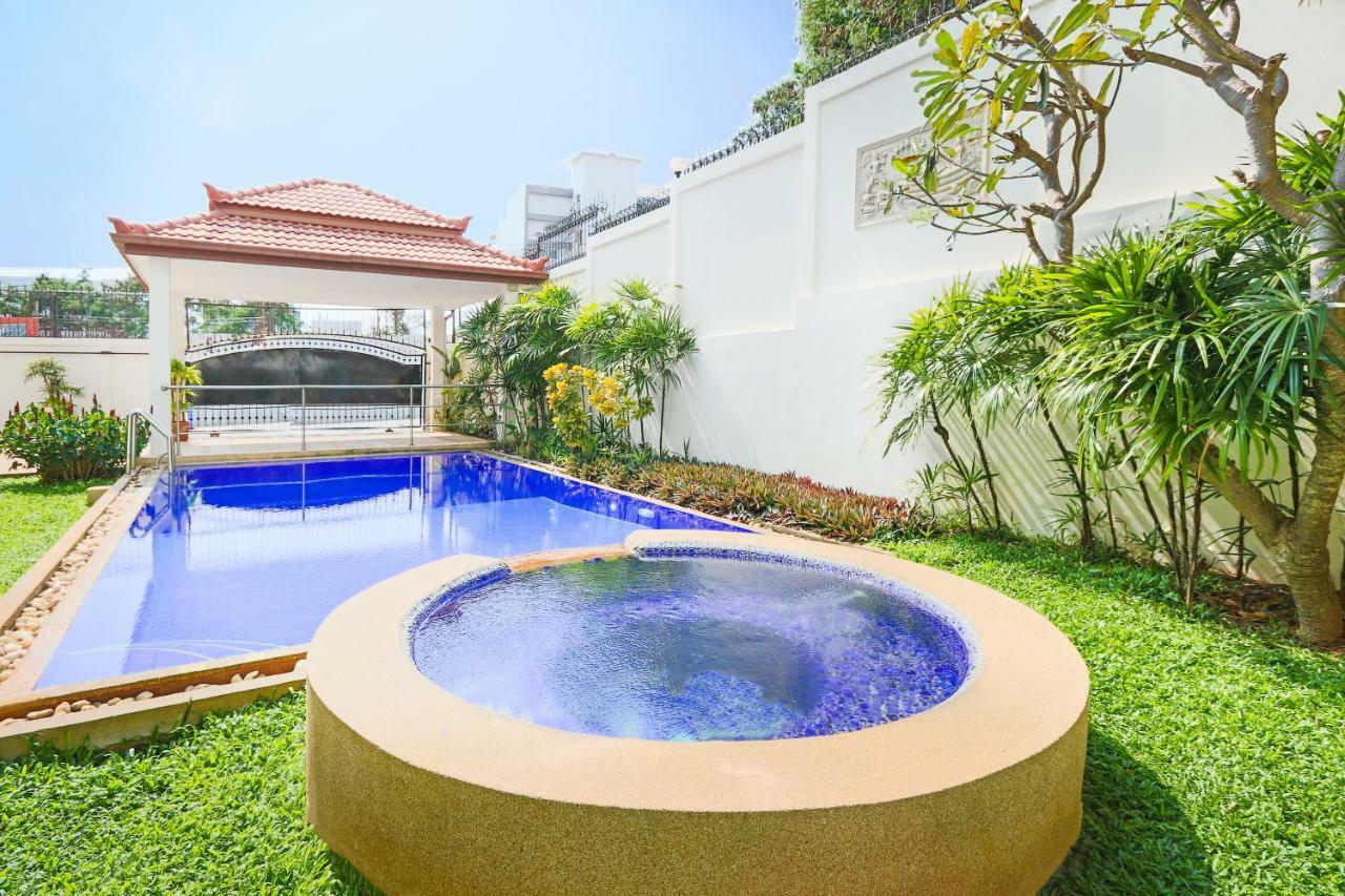 Avoca Pool Villas Pattaya Bagian luar foto